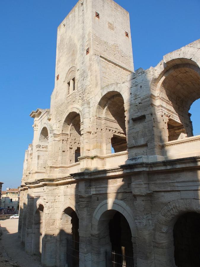Arles Bienvenue Bed & Breakfast Bagian luar foto